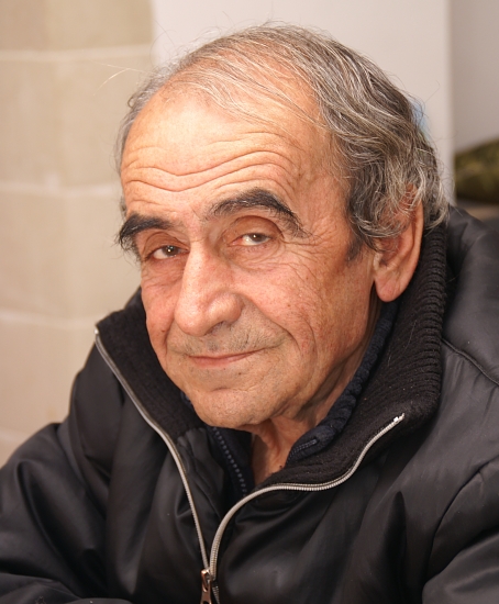PICT1639 small NIKOS 2011-12-06.jpg - 175426 Bytes